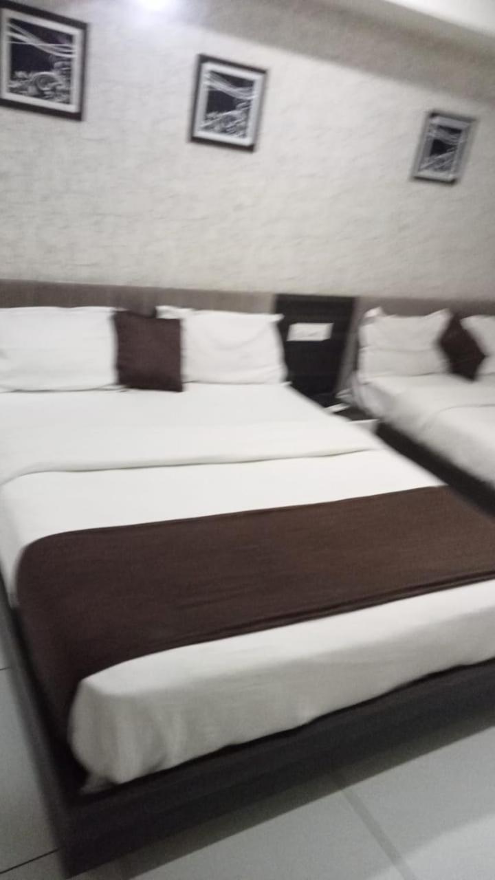 Hotel Best Velly Gandhinagar Bagian luar foto